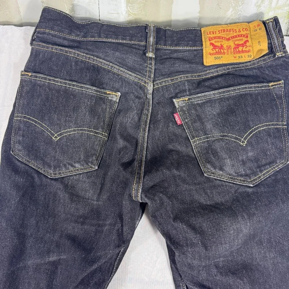 Levi's 501 Men's Straight‎ Jeans Blue Denim Washed Distressed 5-Pocket W33 L32